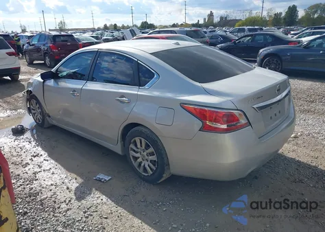 2015 Nissan Altima 2.5/2.5 S/2.5 Sl/2.5 Sv from USA, damaged, VIN 1N4AL3AP4FN334106